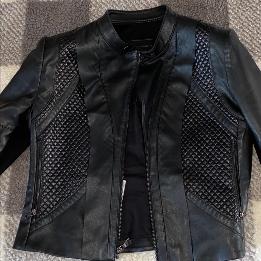 BCBG size M Medium leather jacket